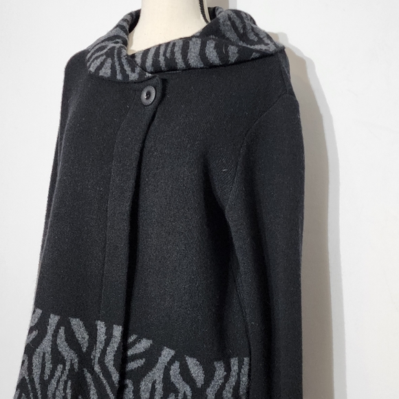 A.IDA Black and Zebra Print Wool Cardigan Sweater, Size Large - Picture 3 of 11